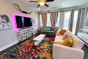 807 E 16th St, Austin, TX 78702 - Photo 1