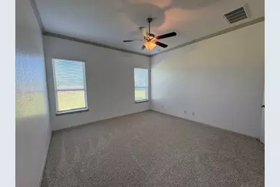 8130 Bay Run Avenue, Baytown, TX 77521 - Photo 14