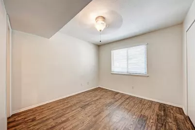 1106 W 22nd Street #4, Austin, TX 78705 - Photo 12