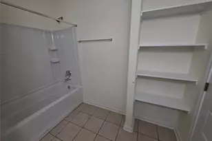 100 E 7th St, Cameron, TX 76520 - Photo 10