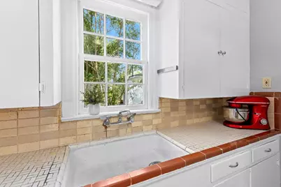 703 E 47th Street, Austin, TX 78751 - Photo 14