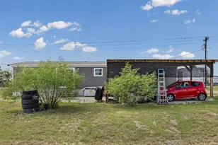128 Ciervo St, Cedar Creek, TX 78612 - Photo 4