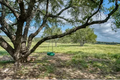 191 Pivot Circle, Briggs, TX 78608 - Photo 6