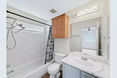 9215 Rowlands Sayle Road, Austin, TX 78744 - Photo 10