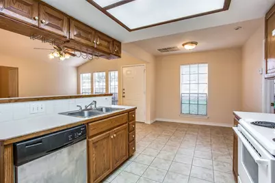 8811 Clearbrook Trail, Austin, TX 78729 - Photo 10