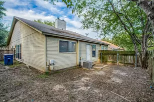 8811 Clearbrook Trail, Austin, TX 78729 - Photo 22