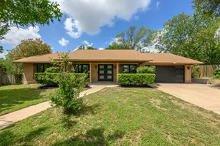 2205 Monarch Dr, Austin, TX 78748 - Photo 2