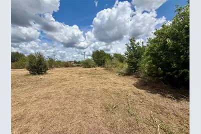 3085 Crestmont Lane, Kyle, TX 78640 - Photo 26