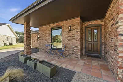 5000 Desert Oak Circle, Austin, TX 78749 - Photo 2