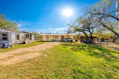 5035 Barth Road, Lockhart, TX 78644 - Photo 22