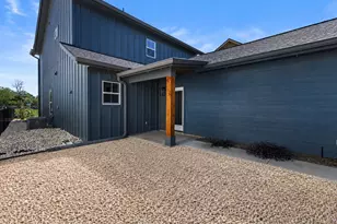 418 Stagecoach Trail, San Marcos, TX 78666 - Photo 6