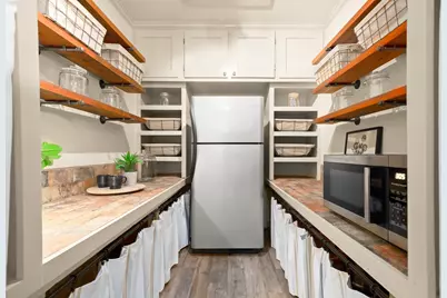 1302 Meadows Drive, Round Rock, TX 78681 - Photo 14