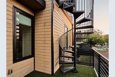 1706 Brassie Street, Austin, TX 78741 - Photo 32