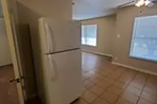8211 Burrell Dr, Austin, TX 78757 - Photo 12