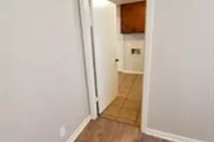 8211 Burrell Dr, Austin, TX 78757 - Photo 4