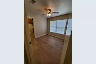 8211 Burrell Drive, Austin, TX 78757 - Photo 14