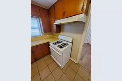 8211 Burrell Drive, Austin, TX 78757 - Photo 10