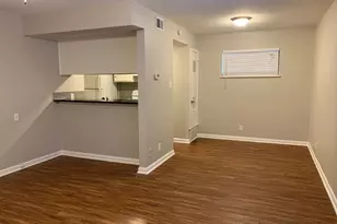 303 W 40th St, Austin, TX 78751 - Photo 2