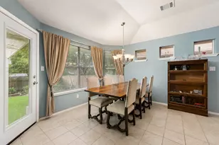 810 Hilltop Dr, Leander, TX 78641 - Photo 18