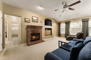 810 Hilltop Dr, Leander, TX 78641 - Photo 14