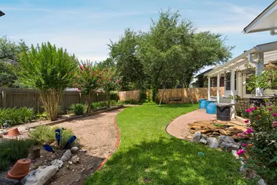 810 Hilltop Drive, Leander, TX 78641 - Photo 16