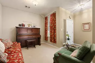 810 Hilltop Dr, Leander, TX 78641 - Photo 6