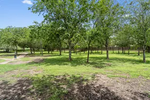 5825 Silver Screen Dr, Austin, TX 78747 - Photo 38