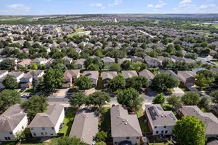 5825 Silver Screen Dr, Austin, TX 78747 - Photo 2