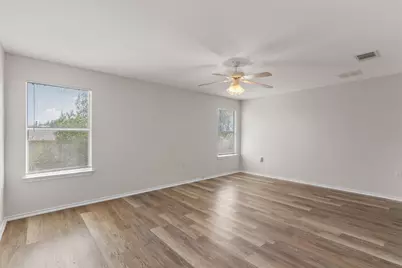 5825 Silver Screen Drive, Austin, TX 78747 - Photo 16