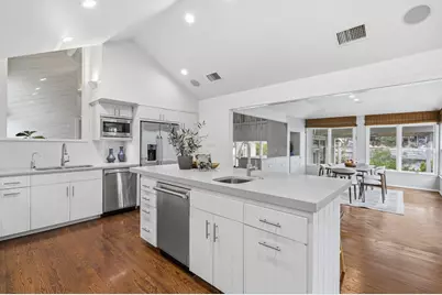 718 Bermuda Street, Lakeway, TX 78734 - Photo 18