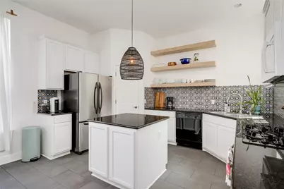 1802 Village Oak Court, Austin, TX 78704 - Photo 4