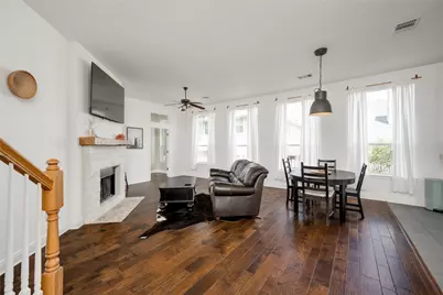 1802 Village Oak Court, Austin, TX 78704 - Photo 2