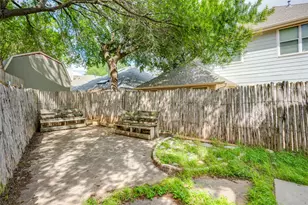 1802 Village Oak Ct, Austin, TX 78704 - Photo 28