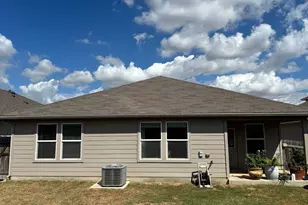 820 Nodding Nixie, Seguin, TX 78155 - Photo 2