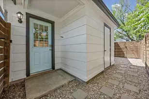 6211 Palm Cir, Austin, TX 78741 - Photo 20