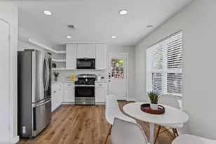 6211 Palm Cir, Austin, TX 78741 - Photo 6