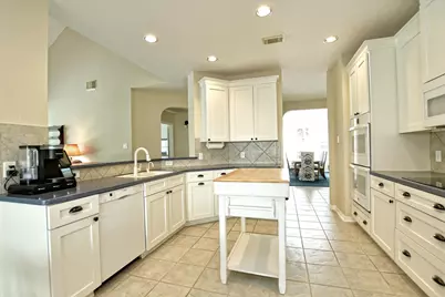 2720 Loyaga Drive, Round Rock, TX 78681 - Photo 16