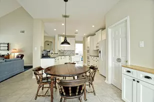 2720 Loyaga Dr, Round Rock, TX 78681 - Photo 18