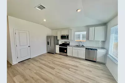 258 Texas Agate Drive, Kyle, TX 78640 - Photo 2