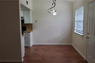 8810 Clearbrook Trail, Austin, TX 78729 - Photo 4