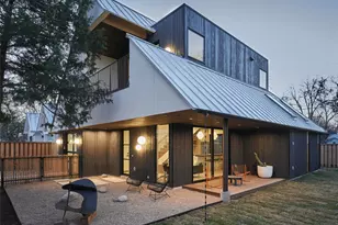 1000 Gullett St, Austin, TX 78702 - Photo 2