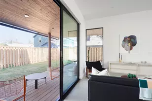 1000 Gullett St, Austin, TX 78702 - Photo 24