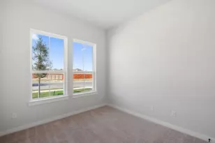 608 Leeland Dr, Liberty Hill, TX 78642 - Photo 32