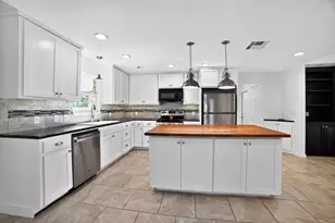 313 Starview Dr, Georgetown, TX 78628 - Photo 10