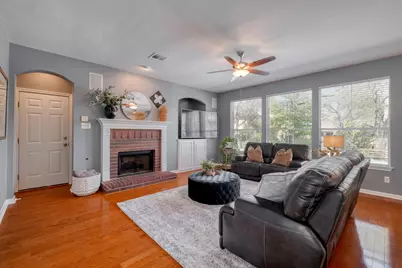 8221 Fern Bluff Avenue, Round Rock, TX 78681 - Photo 6