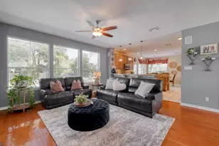 8221 Fern Bluff Ave, Round Rock, TX 78681 - Photo 6