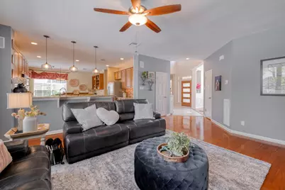 8221 Fern Bluff Avenue, Round Rock, TX 78681 - Photo 8