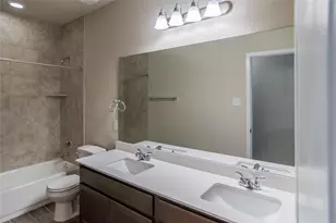 204 Rollingwood Dr, San Marcos, TX 78666 - Photo 12
