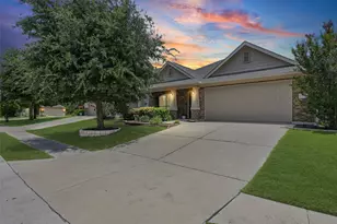 12203 Toluca Dr, Austin, TX 78748 - Photo 2