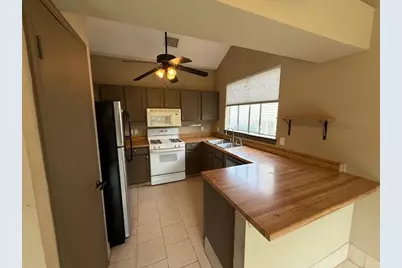 16401 Knottingham Drive, Pflugerville, TX 78660 - Photo 6